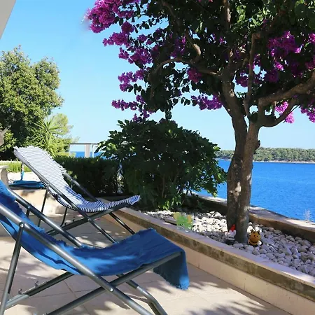 Apartment Apartments By The Sea Prizba, Korcula - 9255 Prizba