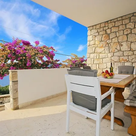 Apartment Apartments By The Sea Prizba, Korcula - 9255 *