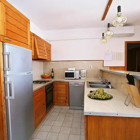Apartments By The Sea Prizba, Korcula - 9255 Apartment Prizba