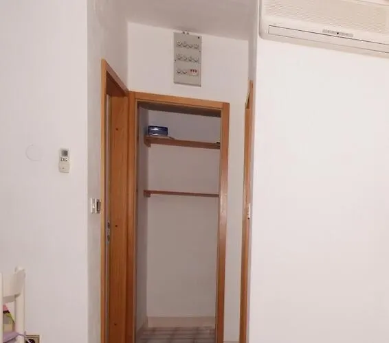 By The Sea Prizba, Korcula - 9255 *