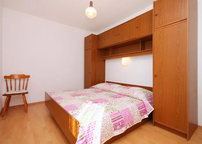 Apartments By The Sea Prizba, Korcula - 9255 Apartment *