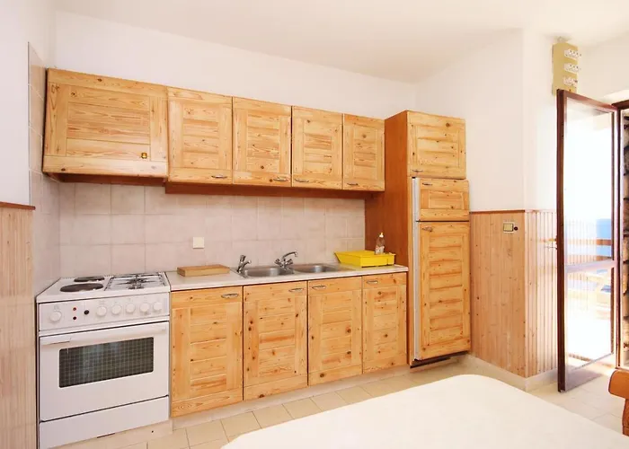 By The Sea Prizba, Korcula - 9255 *